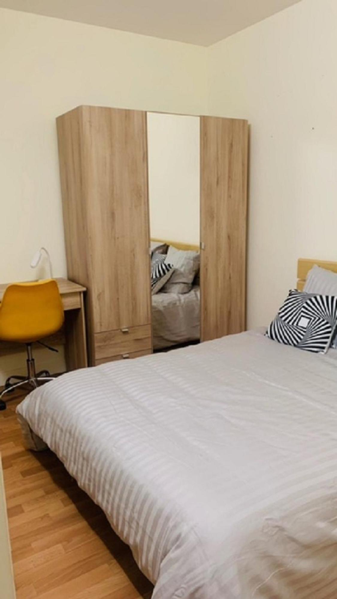 Appartement Calme Et Chaleureux Proche De Paris Courbevoie Exterior foto